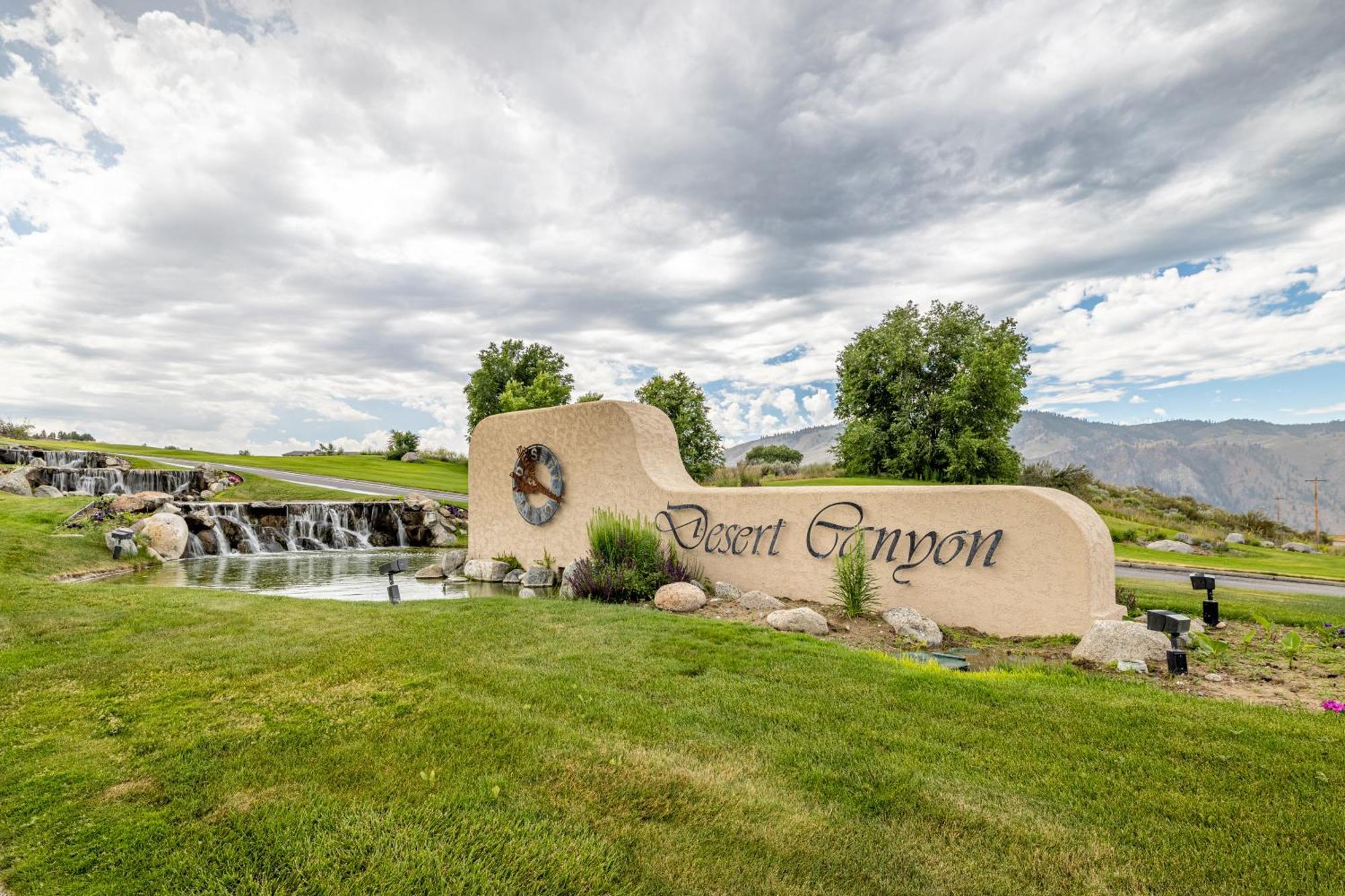 Desert Canyon Golf Resort Orondo Екстериор снимка